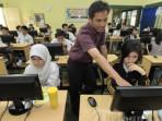 Ilustrasi-belajar-siswa-murid-guru-sma-kelas-11.jpg