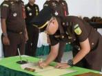 Kepala-Sub-Seksi-Bidang-Tindak-Pidana-Khusus-Pidsus-Kejari-Pulau-Taliabu-yang-baru-Achmad-Fadli.jpg
