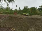 Penambangan-pasir-di-Desa-Samo-Halmahera-Selatan-yang-diduga-ilegal.jpg
