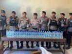 Personel-Sat-Samapta-Polres-Pulau-Taliabu-Amankan-4-Karton-Cap-Tikus-ke-Mapolres-setempa.jpg