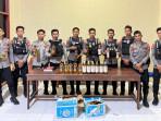 Polisi-di-Pulau-Taliabu-kembali-sita-puluhan-botol-whisky-dari-atas-KM-Sabuk-Nusantara-57.jpg
