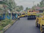 Proses-pengaspalan-jalan-di-Kecamatan-Makian-Halmahera-Selatan.jpg