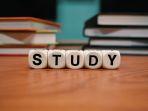 books-dkgl.jpg