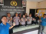Polsek Pelabuhan Ahmad Yani Ternate Gagalkan Penyelundupan 112 Botol Cap Tikus di KM Sinabung