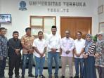 foto-bersama-usai-forum_9.jpg