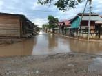 genangan-air-menutupi-sejumlah-ruas-jalan-di-Taliabu.jpg