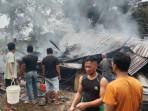 kebakaran-rumah-di-taliabu.jpg<pf>kebakaran-rumah-di-taliabu-01.jpg