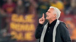 Jose-Mourinho-pelatih-AS-Roma.jpg