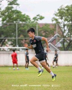 Kenzo-Nambu-Latihan.jpg