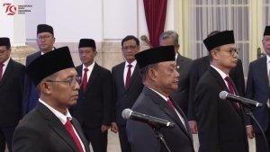 Taruna-Ikrar-kepala-bpom-Dadan-Hindayana-kepala-badan-gizi-nasional-1982024.jpg