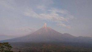 erupsi-gunung-semeru-lumajang-jawa-timur-1642025.jpg