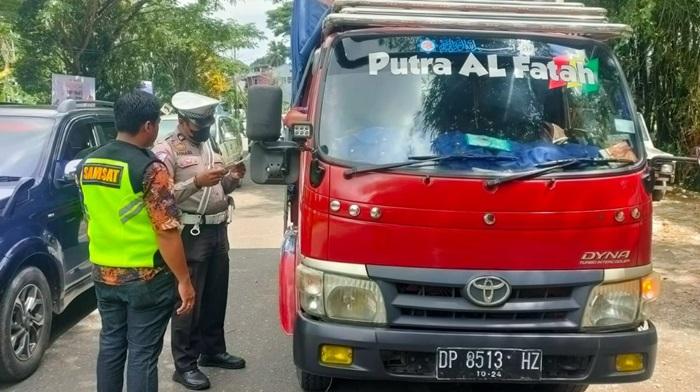 Sat Lantas Polres Tator Dampingi Samsat Gelar Rasia Pajak Kendaraan