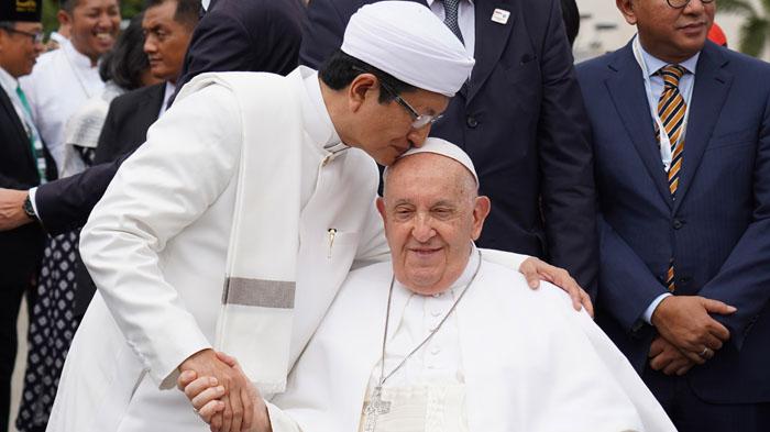 06092024_Ust_Nasaruddin_dan-Paus_Fransiskus.jpg
