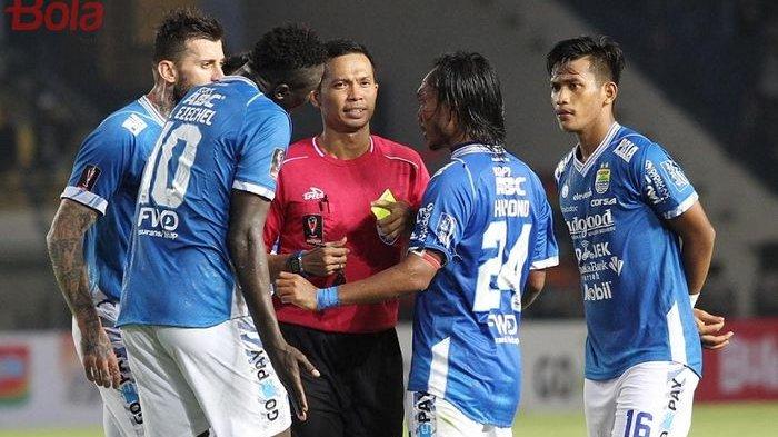 Dwi Purba Jadi Wasit Laga Persib Bandung vs PSM Makassar, Ini Track Record-nya