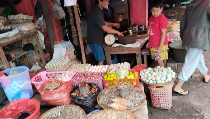 Jelang Paskah dan Lebaran, Harga Kebutuhan Pokok Melonjak, Telur Capai Rp 60 Ribu Per Rak