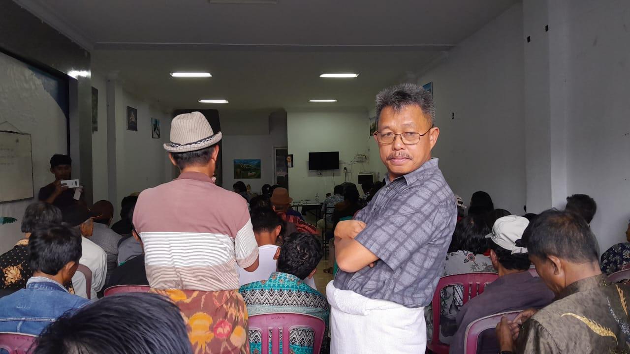 John-Rende-Mangontan-di-Rumah-JRM.jpg