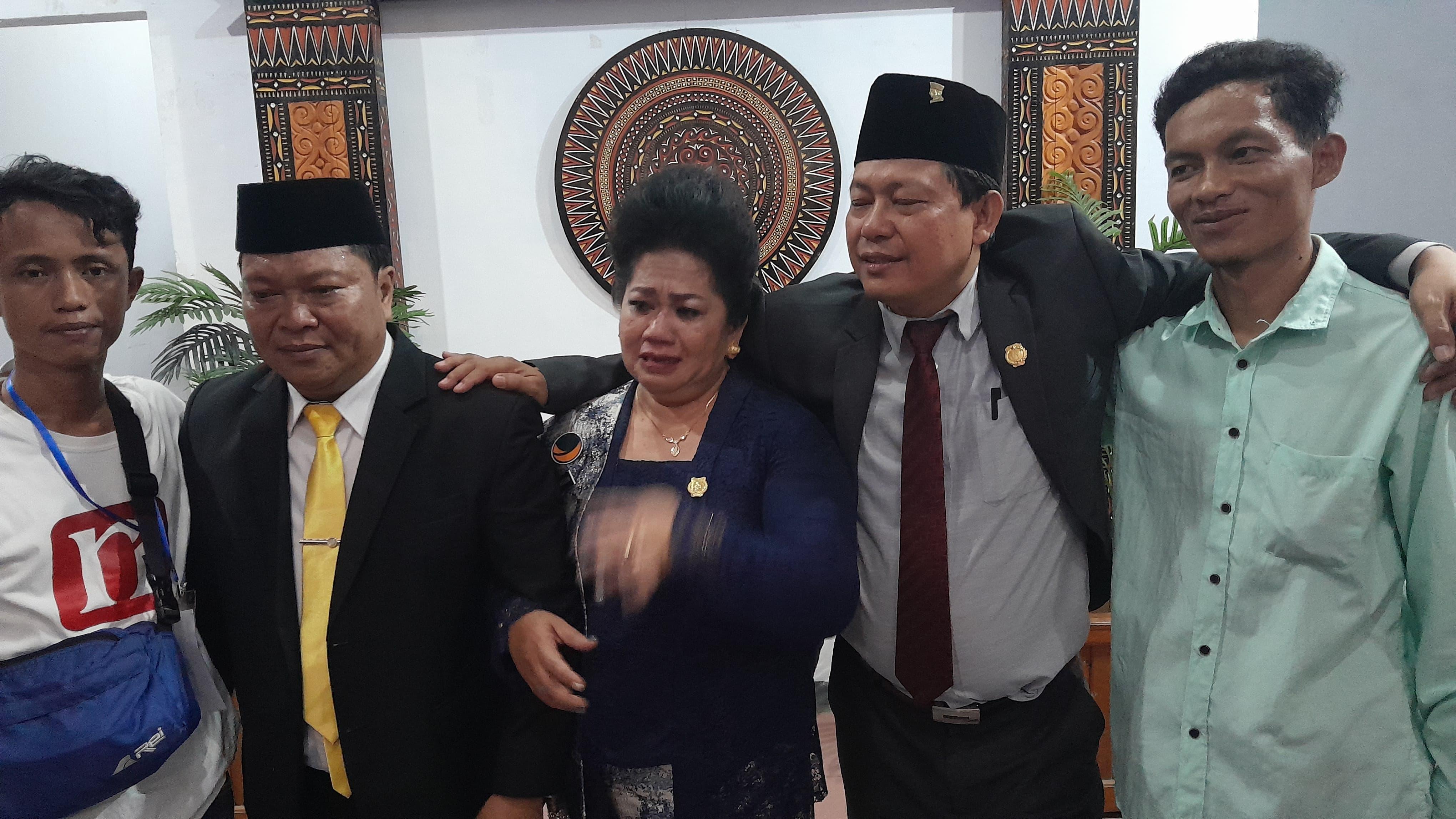 Welem-Sambolangi-Evivana-Rombedatu-Yohanis-Lintin-Paembonan-dprd-tana-toraja-2792024.jpg