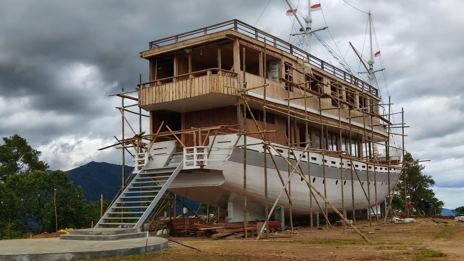 Ada Bahtera Nabi Nuh di Batara White House, Jadi Ikon Wisata Baru di Toraja Utara