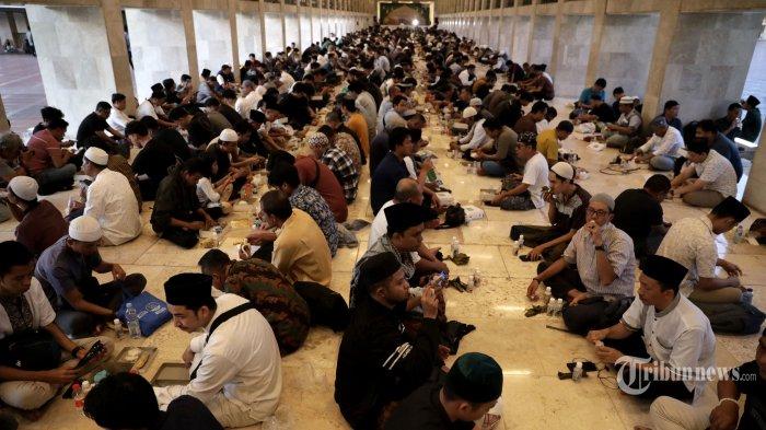 buka-puasa-bersama-di-masjid-istiqlal-jakarta-2432023.jpg