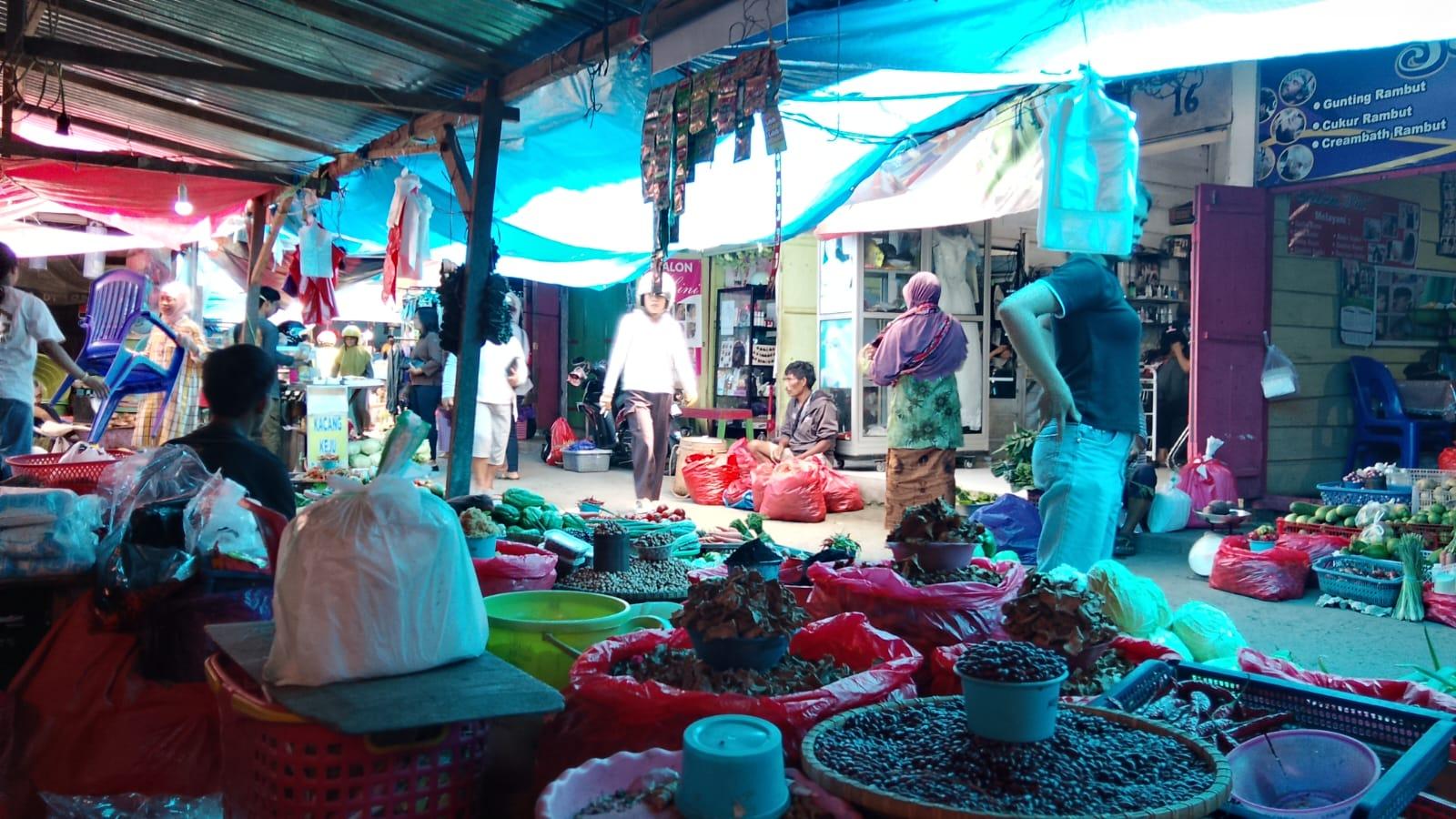 cabai-turun-20-pasar-sentral-makale.jpg