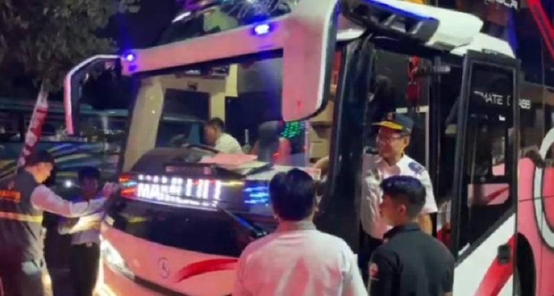 Mudik Natal 2025 ke Toraja, Jangan Naik Bus yang Ditempeli Stiker Merah