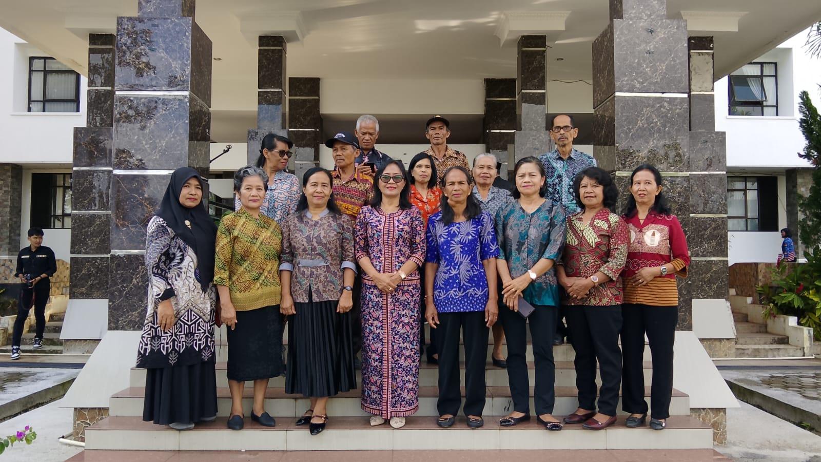 cenderamata-untuk-pensiunan-pns.jpg