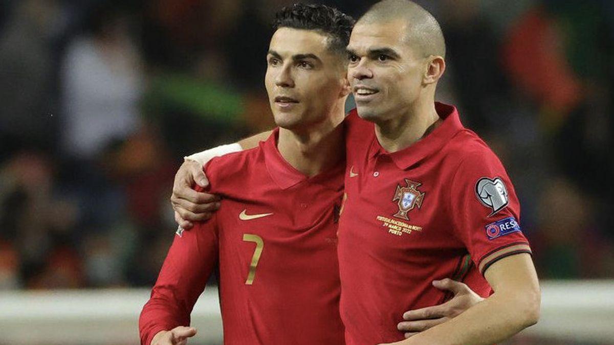 cristiano-ronaldo-pepe-timnas-portugal-vs-ceko-euro-2024-1962024.jpg