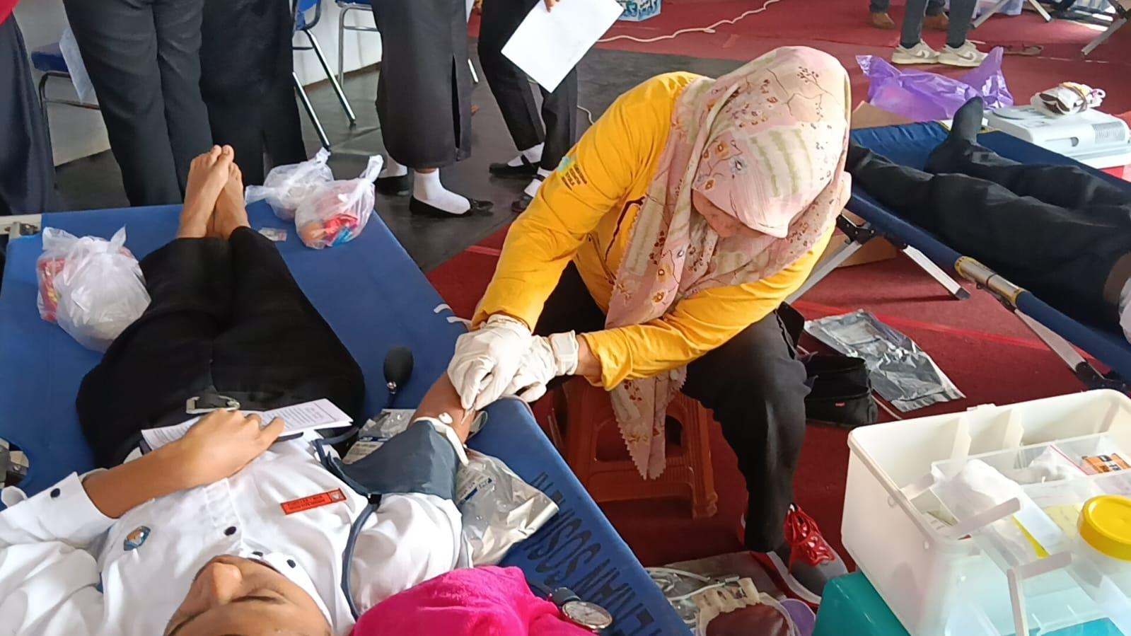donor-darah-nasdem-torut.jpg
