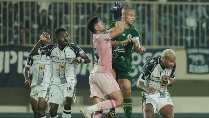 pss-sleman-vs-persipura-jayapura-2112025.jpg