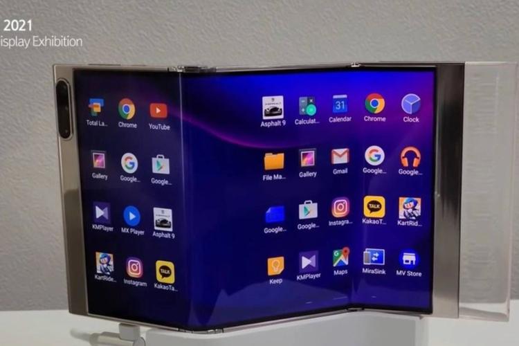 samsung-tri-fold-trifold-HP-lipat-3-android-16112025.jpg