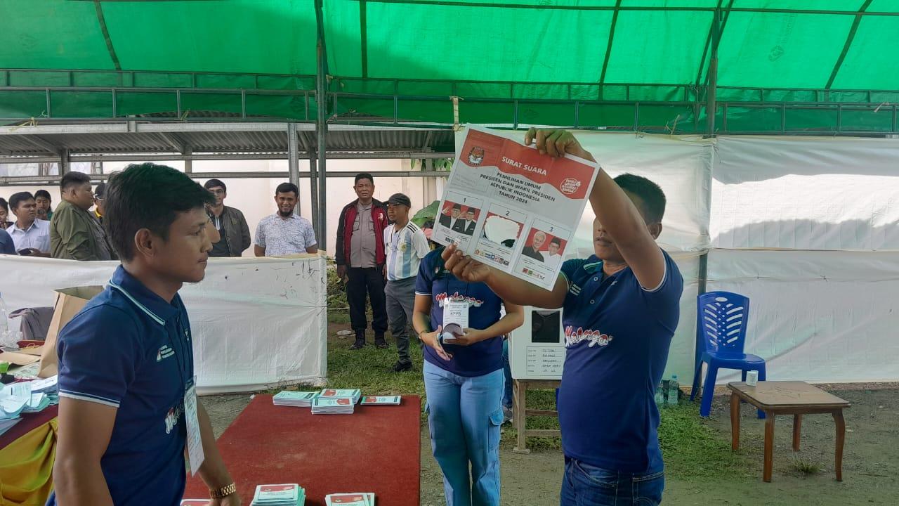 surat-suara-dirobek-di-psu-tps-malango-rantepao-toraja-utara2322024.jpg