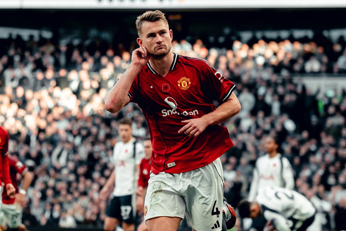 tottenham-vs-manchester-united-Matthijs-de-Ligt-liga-inggris-premier-league-9112025.jpg