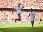 alexis-sanchez-sevilla-vs-barcelona-la-liga-spanyol-6102025.jpg