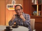 mahfud-md-jempol-prabowo-subianto-1092025.jpg