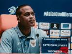 patrick-kluivert-timnas-indonesia-vs-arab-saudi-kualifikasi-piala-dunia-2026-8102025.jpg