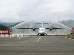 water-salute-penerbangan-perdana-toraja-manado-bandara-buntu-kuni-tana-toraja-772025.jpg