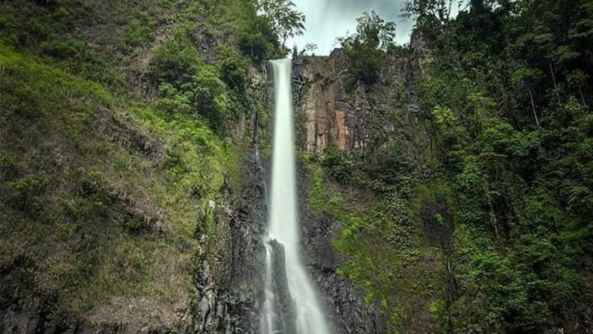 Air Terjun Takapala, wisata alam di Malino, Kabupaten Gowa, Sulawesi Selatan.