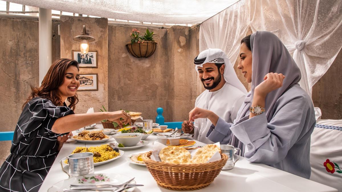 Arabian Tea House, satu restoran terbaik di Dubai.