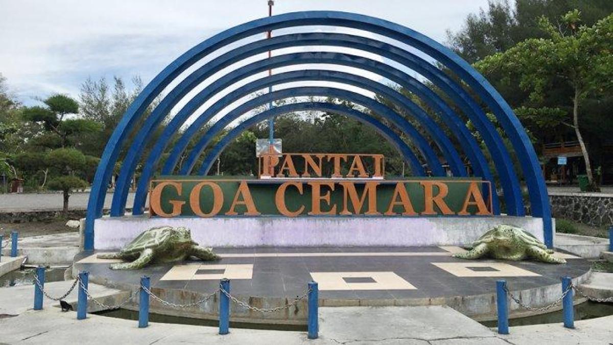 Bangunan penanda sebagai ikon Pantai Goa Cemara, Bantul, Jogja.