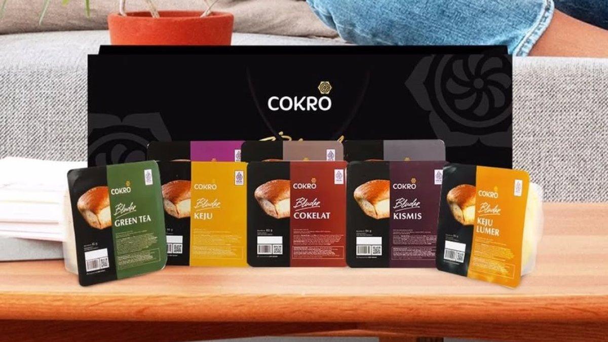 Bluder Cokro, satu tempat belanja oleh-oleh di Madiun, Jawa Timur.