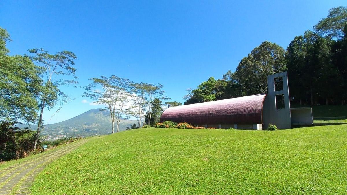 Bukit Doa Mahawu, Tomohon, Sulawesi Utara
