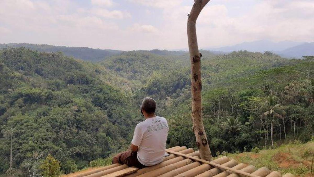 Bukit Si Bungkel, wisata baru di perbatasan Dusun Kalisari dan Tubansari, Desa Margoyoso, Salaman, Magelang, Jawa Tengah