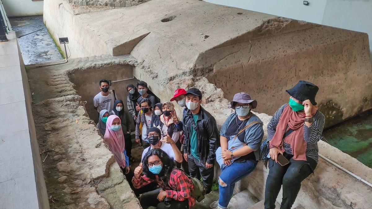Jelajah bunker Belanda di Balai Kota Surakarta bersama Soerakarta Walking Tour, Sabtu (19/2/2022).