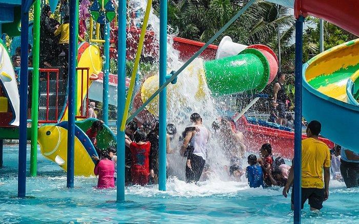 Harga Tiket Masuk Central Park Zoo & Resort Spesial Imlek, Cek Pula Jam Operasionalnya