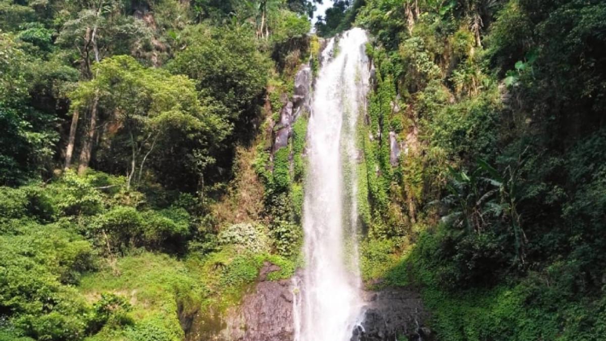 Curug Lawe Secepit, wisata air terjun hidden gem di Kendal, Jawa Tengah.