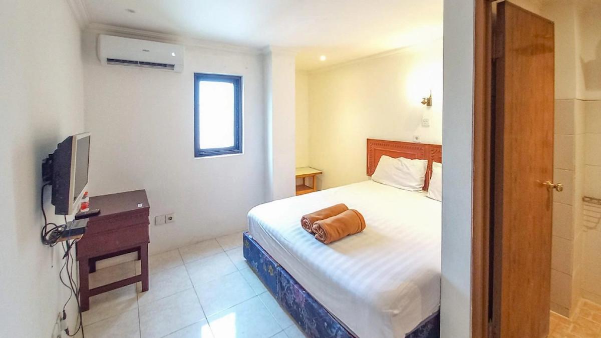 D’Hans Hotel Syariah RedPartner, satu hotel dekat Pelabuhan Tanjung Perak Surabaya Jawa Timur.