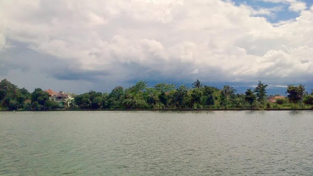 Danau Situ Gede, wisata alam di Bogor, Jawa Barat yang cocok untuk liburan akhir pekan.