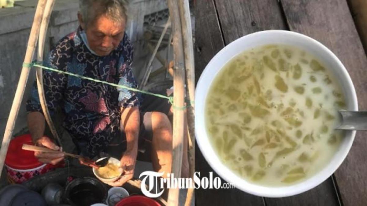 PENJUAL DAWET - Mbah Dasno (66), satu-satunya penjual dawet tradisional yang tersisa dari Desa Dibal, Ngemplak, Boyolali., Jawa Tengah. Desa yang dulu dikenal sebagai sentra minuman khas ini.