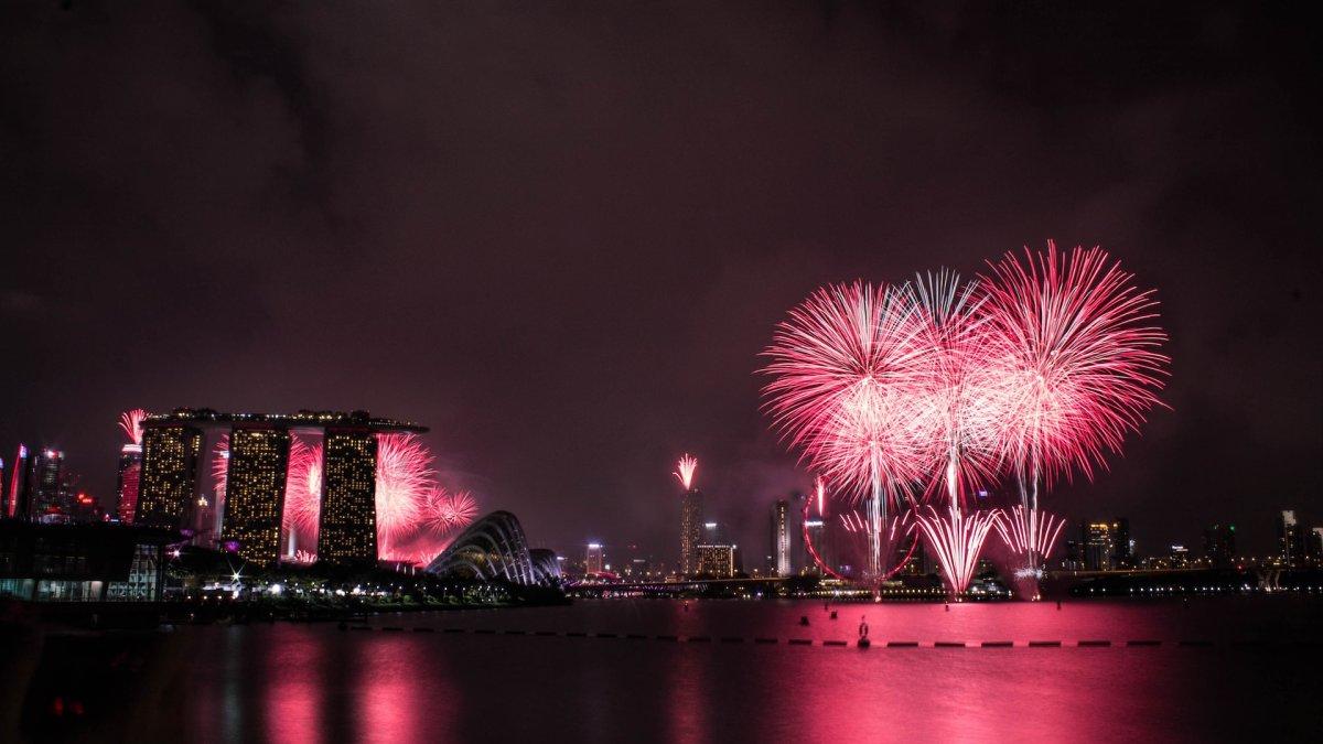 10 Tempat Terbaik untuk Menonton Kembang Api Tahun Baru di Singapura