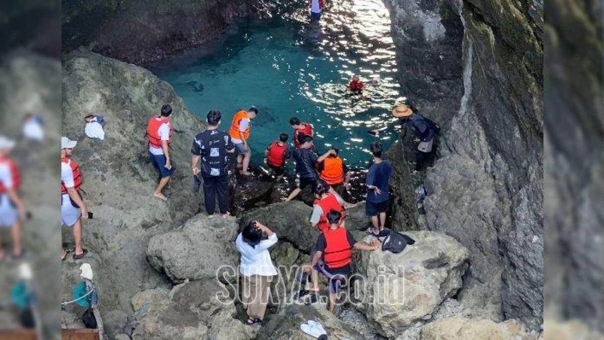 Destinasi wisata baru Pulau Bedil di kabupaten Banyuwangi.
